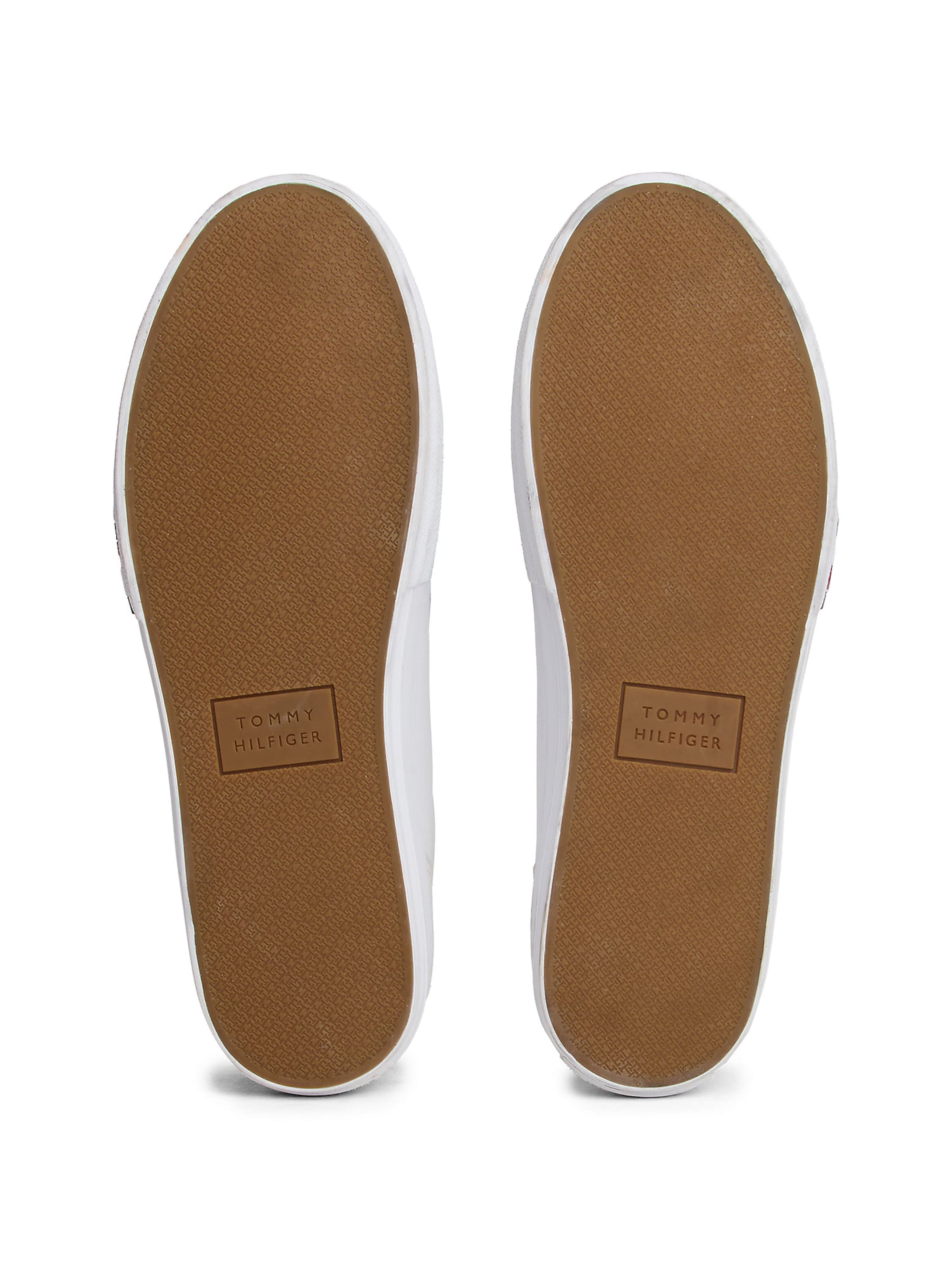 TOMMY HILFIGER Sneakers in White