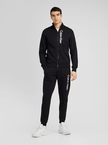 Tuta da jogging di Calvin Klein in nero: frontale