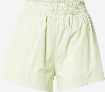 Regular Pantaloni 'FLIRTY' de la Abercrombie & Fitch pe verde: față