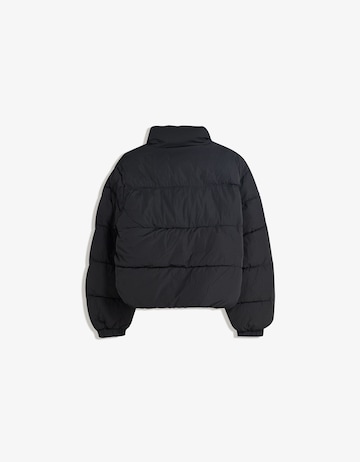 Bershka Winterjas in Zwart