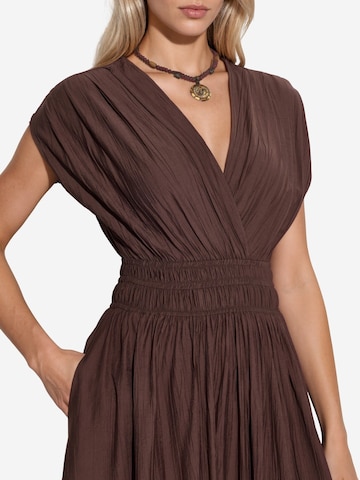 Busem Dress 'Midi' in Brown