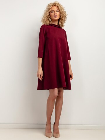 TESSITA Dress in Red: front