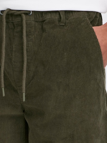 BLEND Loosefit Chinohose ' BHMalvin-Cord ' in Grün