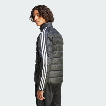 ADIDAS SPORTSWEAR Outdoorjacke 'Essentials' in Schwarz