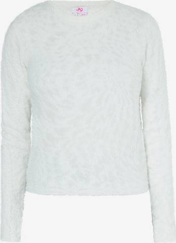 Pulover de la MYMO pe alb: față