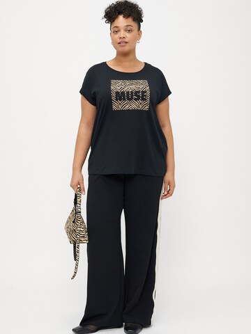 Vero Moda Curve T-shirt 'VMCSTINA AVA' i svart