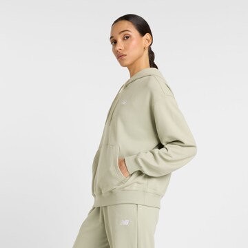 new balance Sweatshirt 'Essentials' in Groen