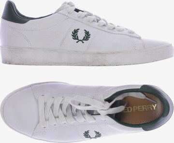 Fred Perry Sneakers & Trainers in 40 in White: front