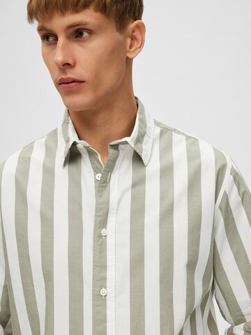 SELECTED Regular fit Button Up Shirt 'Redster' in Grey