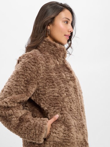 Veste mi-saison Marie Lund en beige