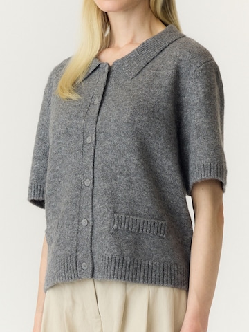 YAS Cardigan 'YASFRilo' i grå