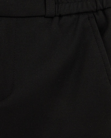 WE Fashion Regularen Hlače | črna barva