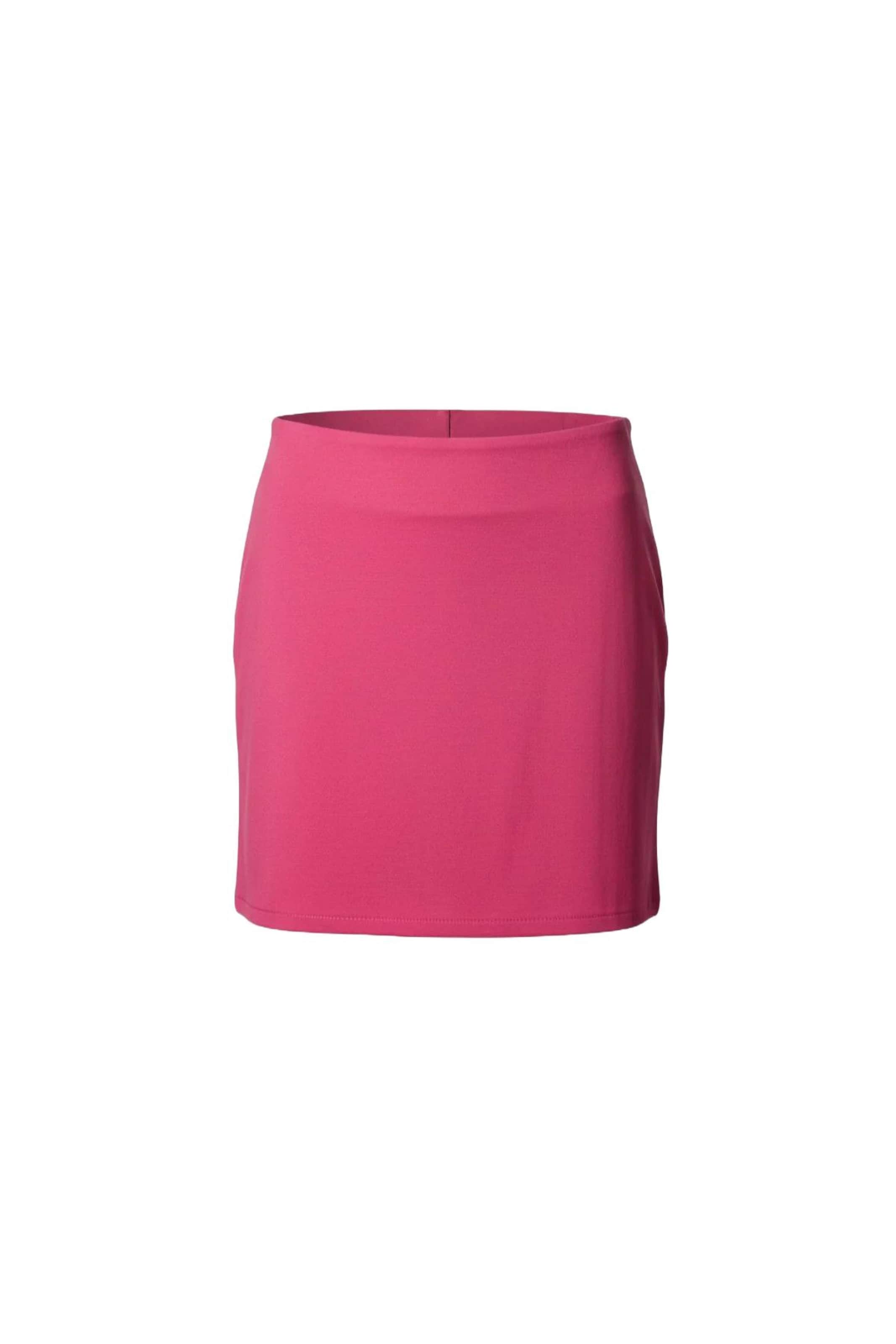 Alexa Dash Skirt in Pink: front