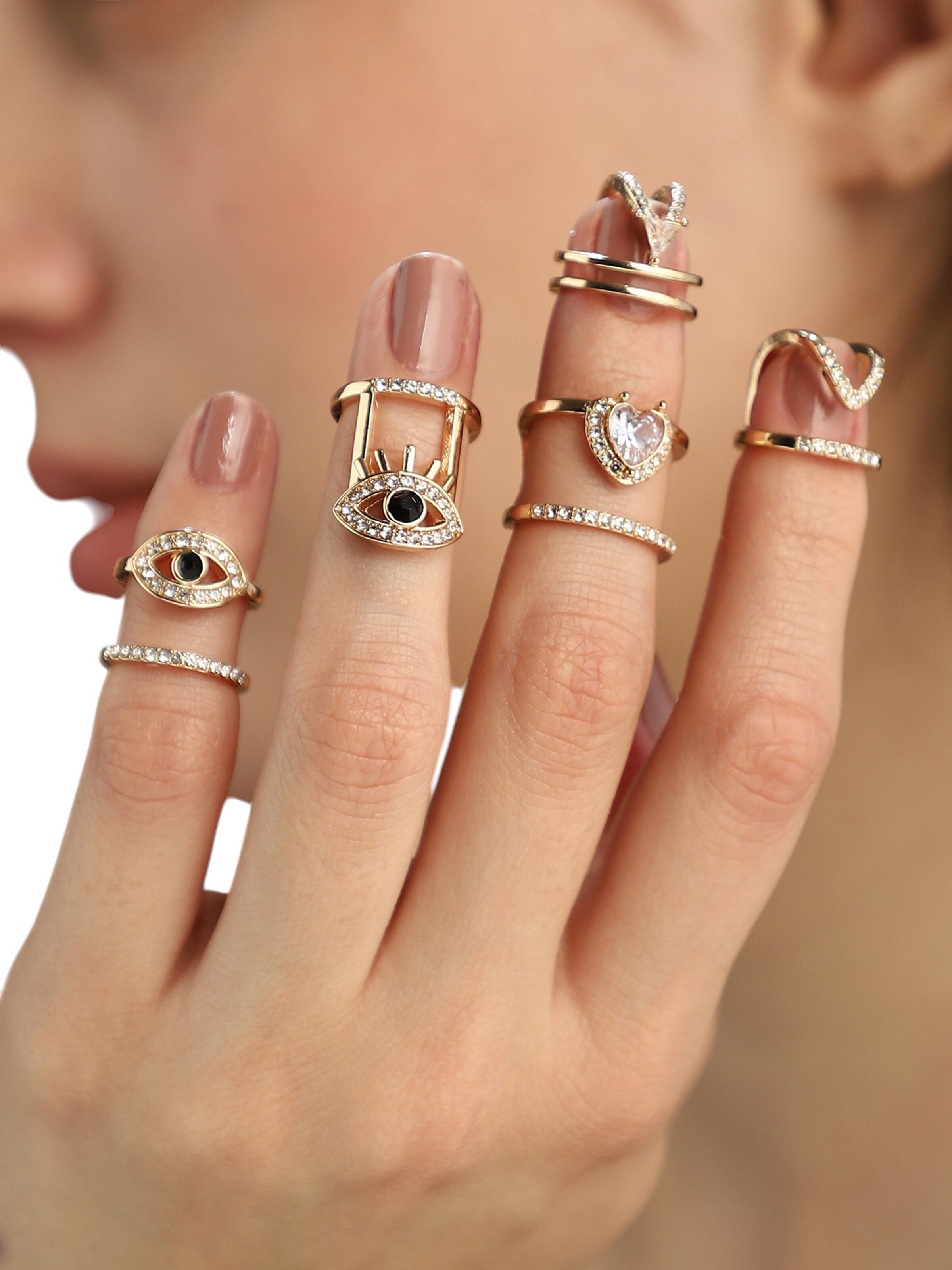 SOHI Ring 'Sangeetha' in Gold