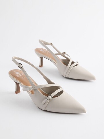 Décolleté sling di Next in beige