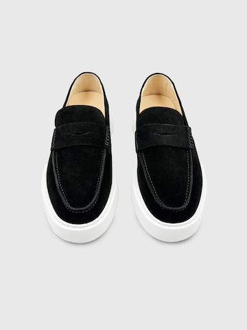 Dutch'D Slip-ons 'Atmos Era' in Black
