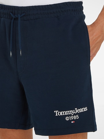 Tommy Jeans Plus Regular Sweatshorts in Blau