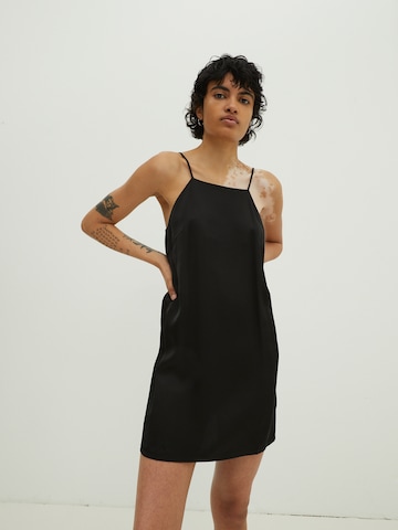 EDITED Dress 'Brielle' in Black: front