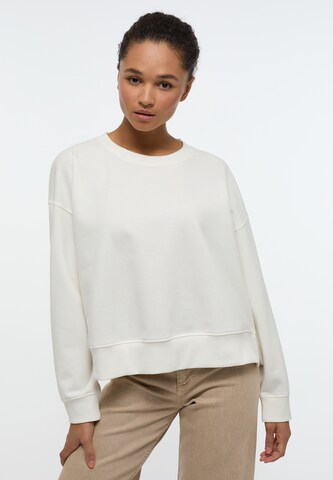 ETERNA Sweatshirt in White: front