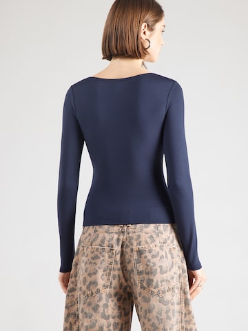 HOLLISTER Футболка в Синий