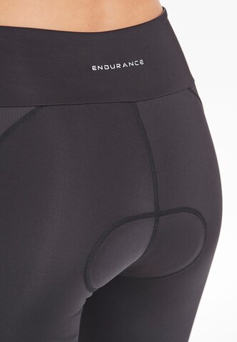 ENDURANCE Skinny Sportshorts 'Mirabel' in Schwarz