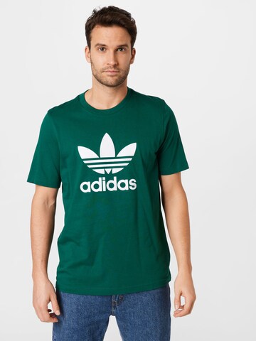 ADIDAS ORIGINALS T-shirt 'Adicolor Classics Trefoil' i grön: framsida