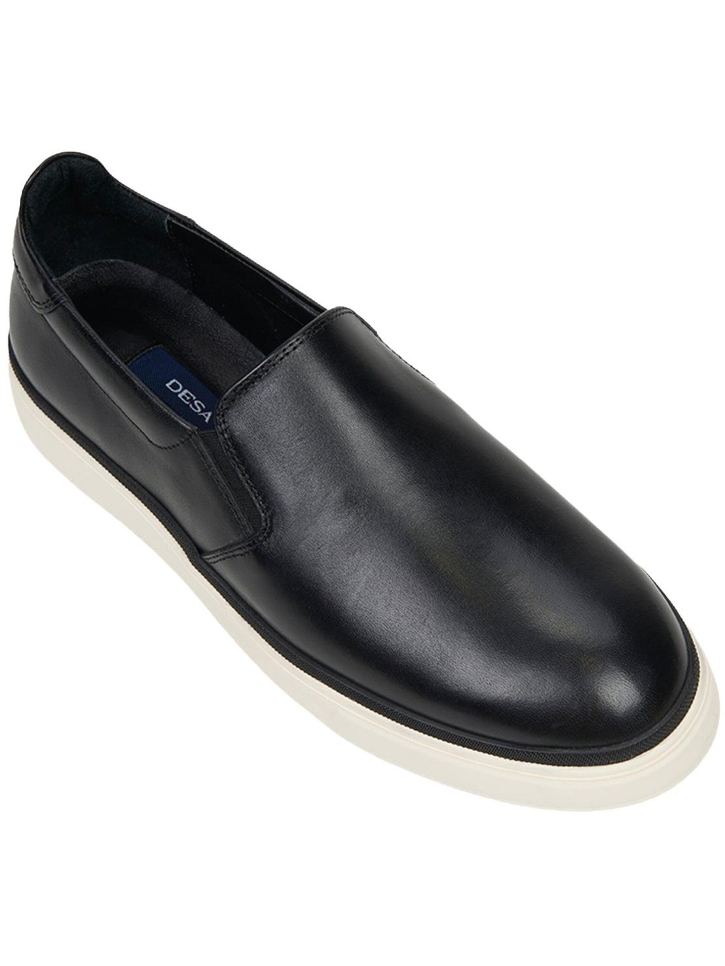Chaussure basse 'Beleg' Desa en noir