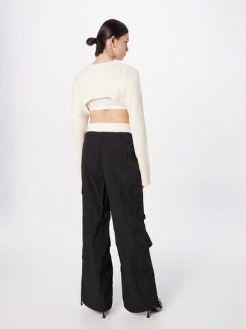 Monki Loose fit Cargo trousers in Black