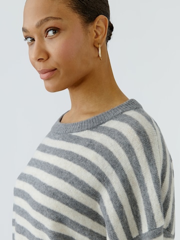 OUI Pullover i grå
