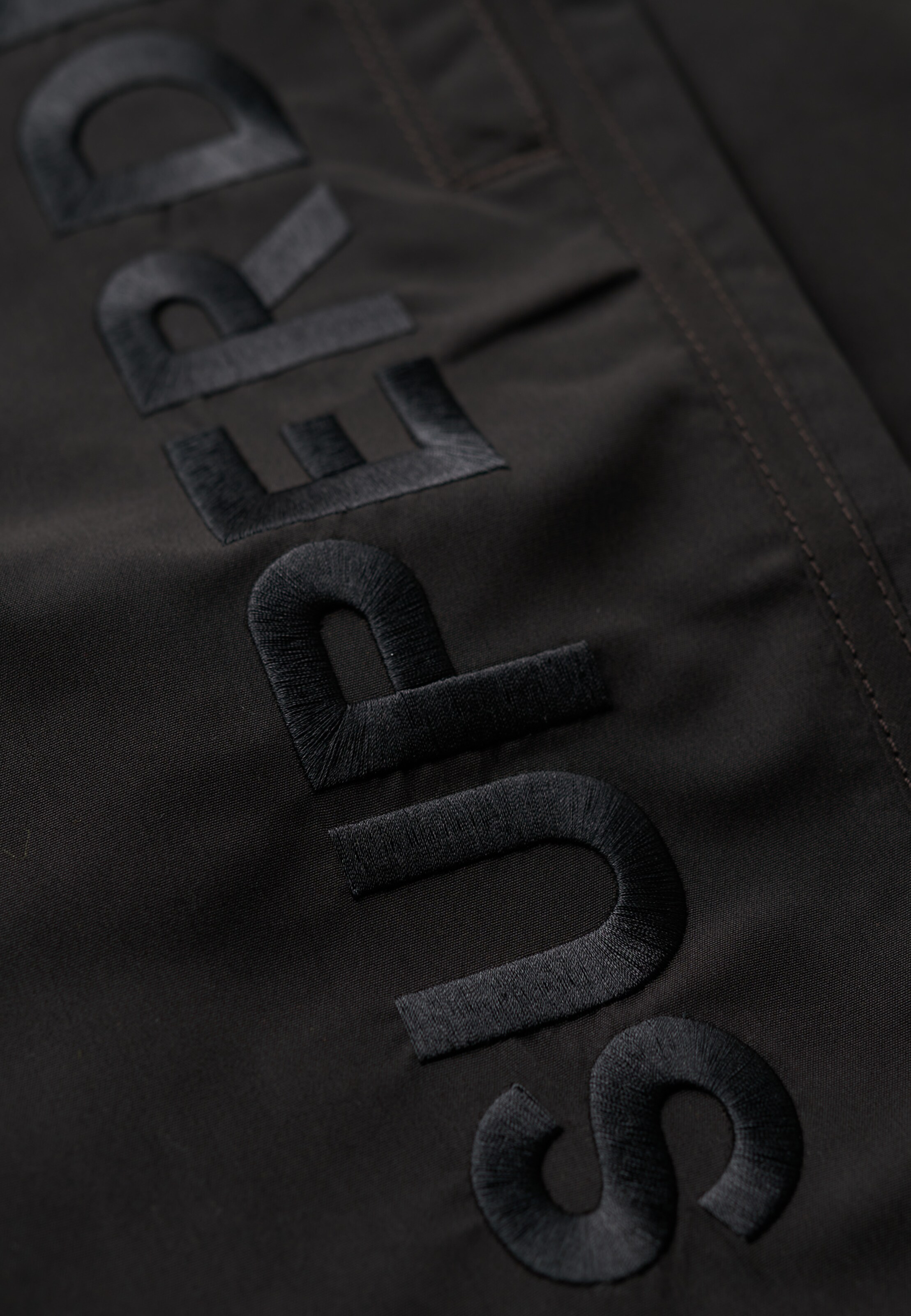 Superdry Badshorts i svart