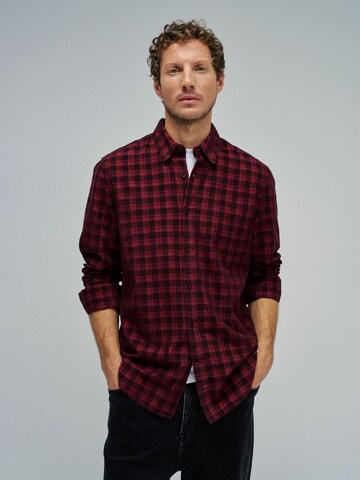 Coupe regular Chemise Salsa Jeans en rouge : devant