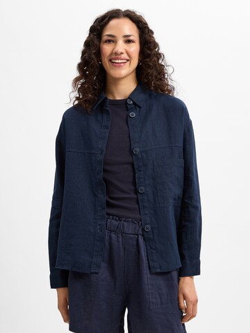 Marie Lund Blouse in Blue: front