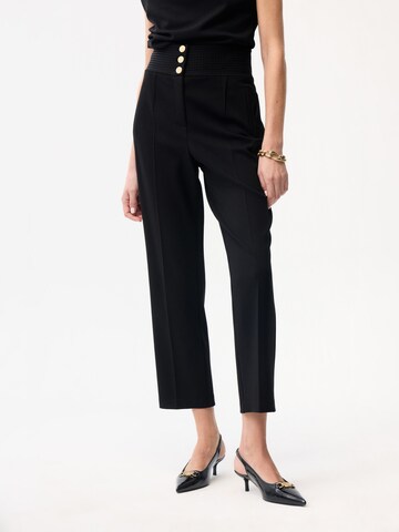 adl Regular Pants in Black