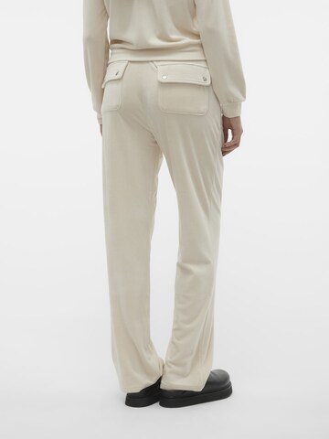 Regular Pantalon 'ATHENA' VERO MODA en beige