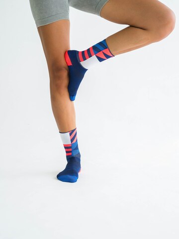 INCYLENCE Athletic Socks in Blue