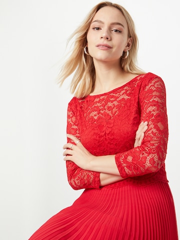 Vera Mont Koktejlové šaty – červená