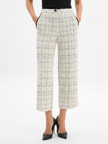 Marc Cain Regular Pleat-front trousers ' Wukari ' in Beige: front