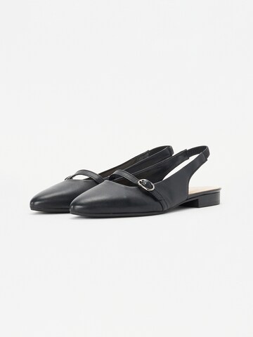 GABOR Strap ballerina in Black