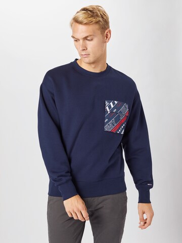 Tommy JeansRegular Fit Sweater majica - plava boja: prednji dio