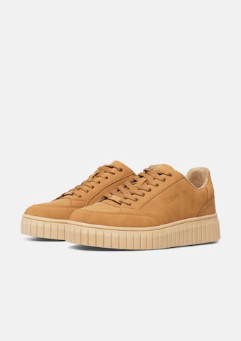 s.Oliver Sneakers laag in Bruin