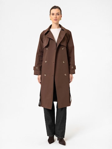 Antioch Between-seasons coat 'Sullivan' in Brown