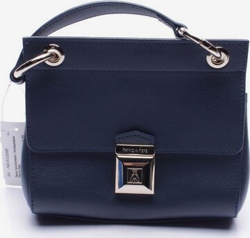 PATRIZIA PEPE Schultertasche / Umhängetasche One Size in Blau: predná strana