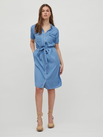 VILA Sukienka koszulowa 'Bista' w kolorze niebieski