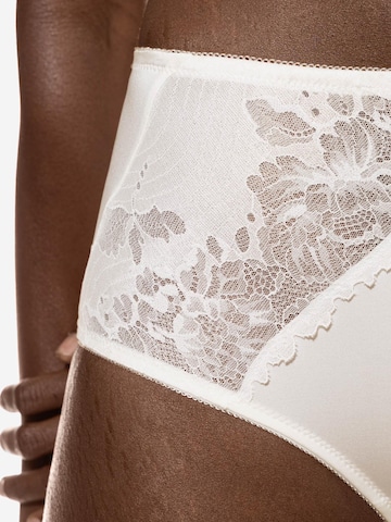 Mey Boyshorts 'Luxurious' in White