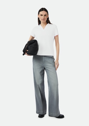 comma casual identity - Camiseta en blanco