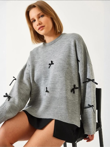 Pullover extra large di Bianco Lucci in grigio