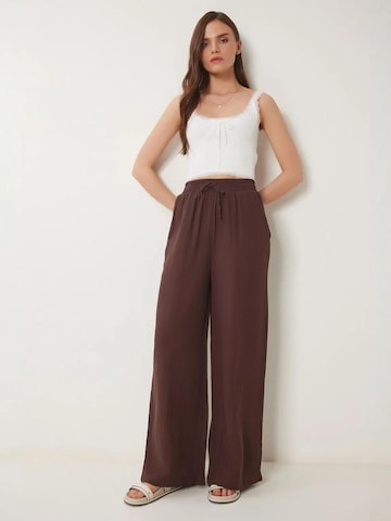 Pantalon 'Hose' Happiness İstanbul en marron : devant