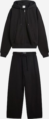BershkaJogging komplet - crna boja: prednji dio