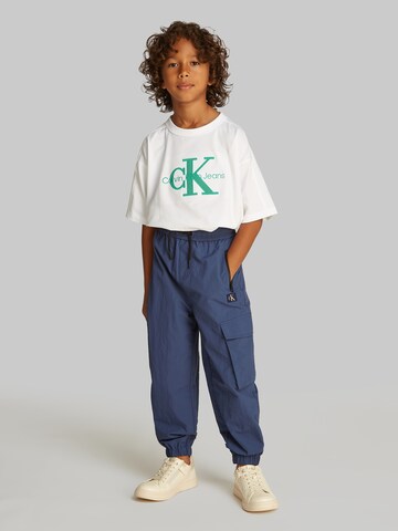 Effilé Pantalon Calvin Klein Jeans en bleu : devant