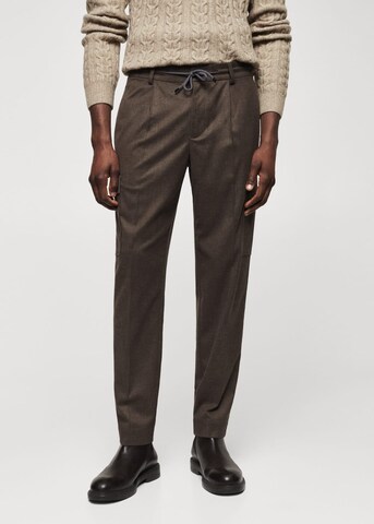 MANGO MAN Regular Cargo Pants 'Thomas' in Brown: front